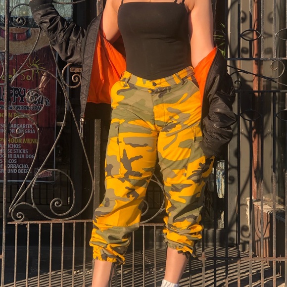 Cargo pants - Picture 3 of 3